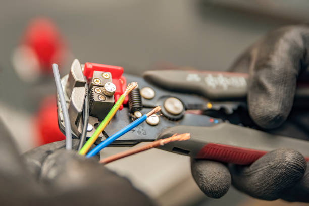 Best Circuit Breaker Repair  in Ballwin, MO
