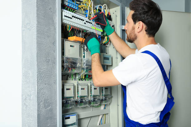 Best Local Electrician Companies  in Ballwin, MO